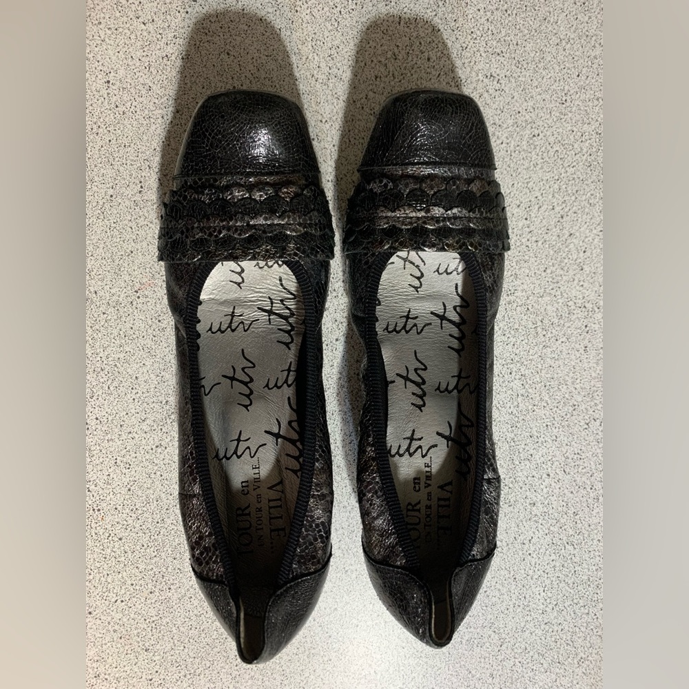 Women’s flats Un tour en Ville shoes Size 41 New